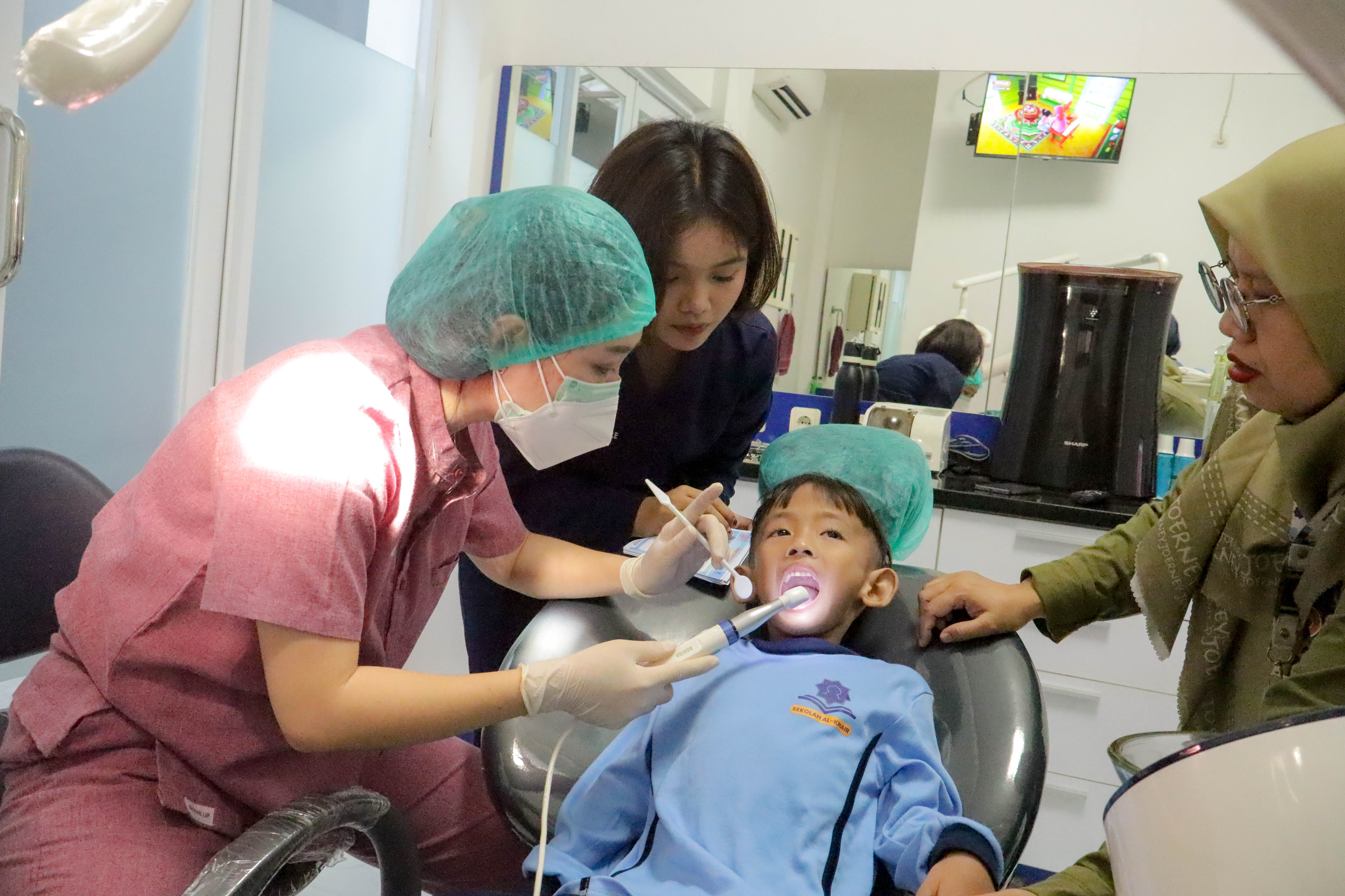 PAUD Al Khair Kenalkan Pentingnya Menjaga Kesehatan Gigi Melalui Kegiatan Pemeriksaan di Sakura Dent