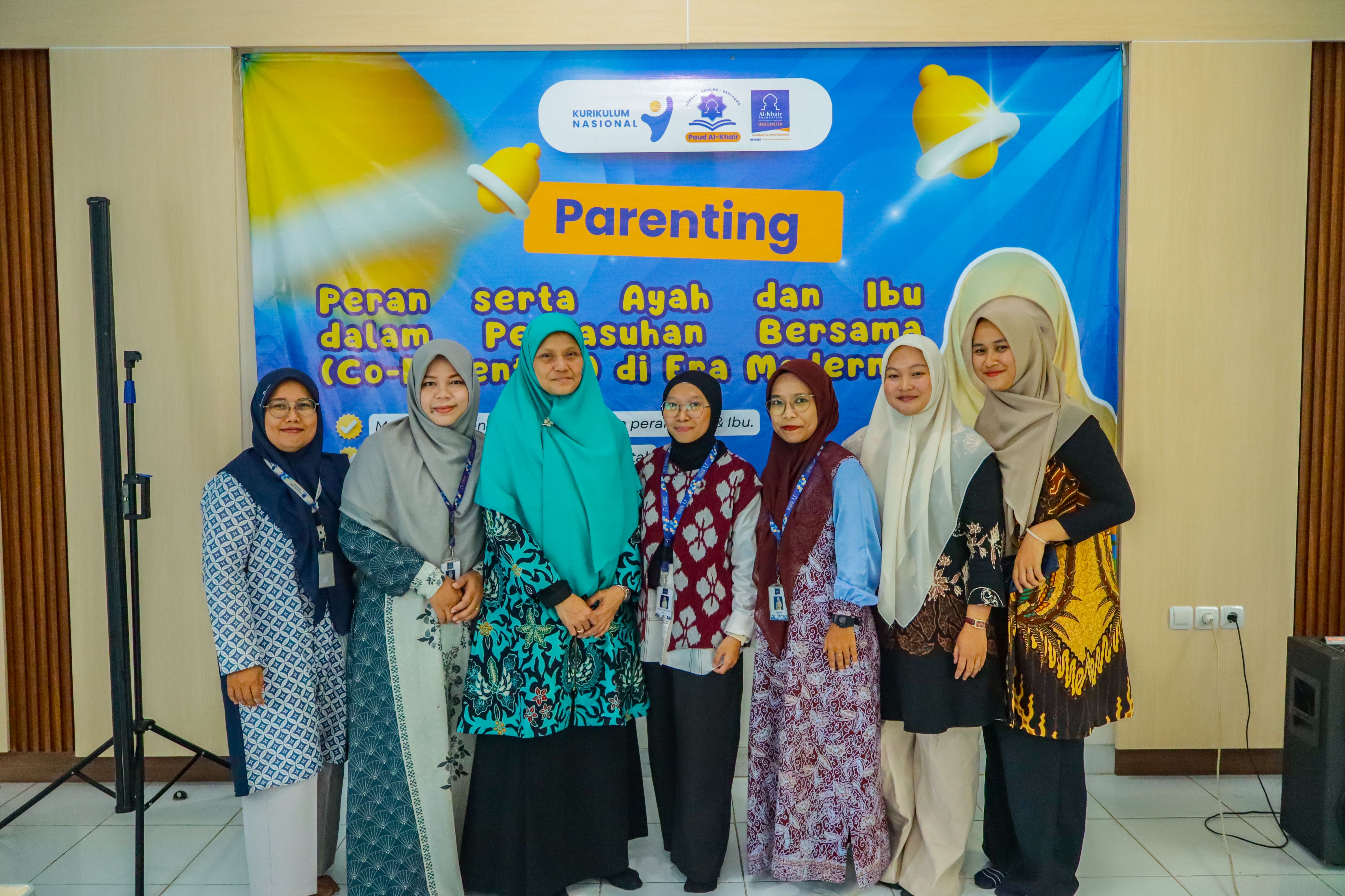 👨‍👩‍👧 Peran serta Ayah dan Ibu dalam Pengasuhan Bersama (Co-Parenting) di Era Modern